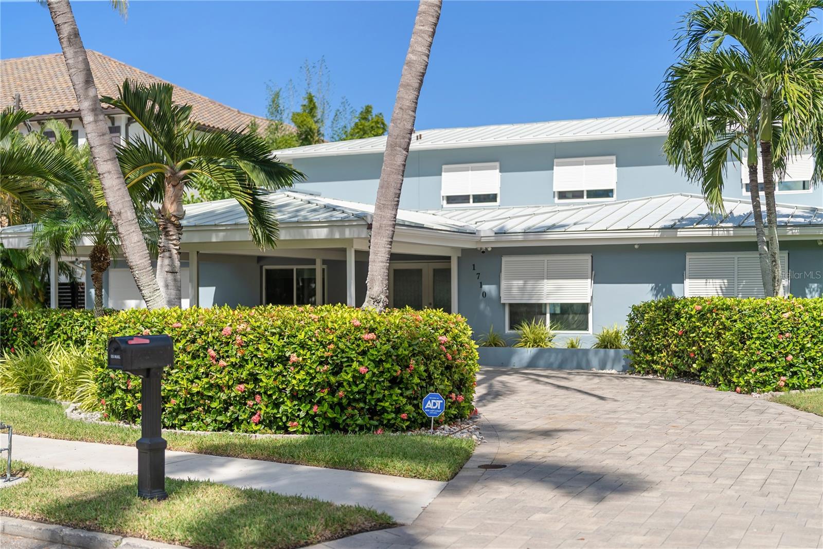 1710 Point Pleasant Ave W, Bradenton, FL 34205