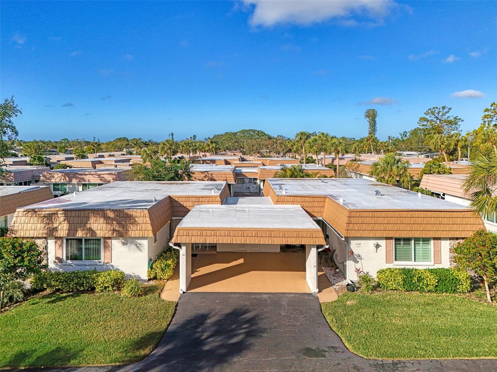 2505 Riverbluff Pkwy #V196, Sarasota, FL 34231