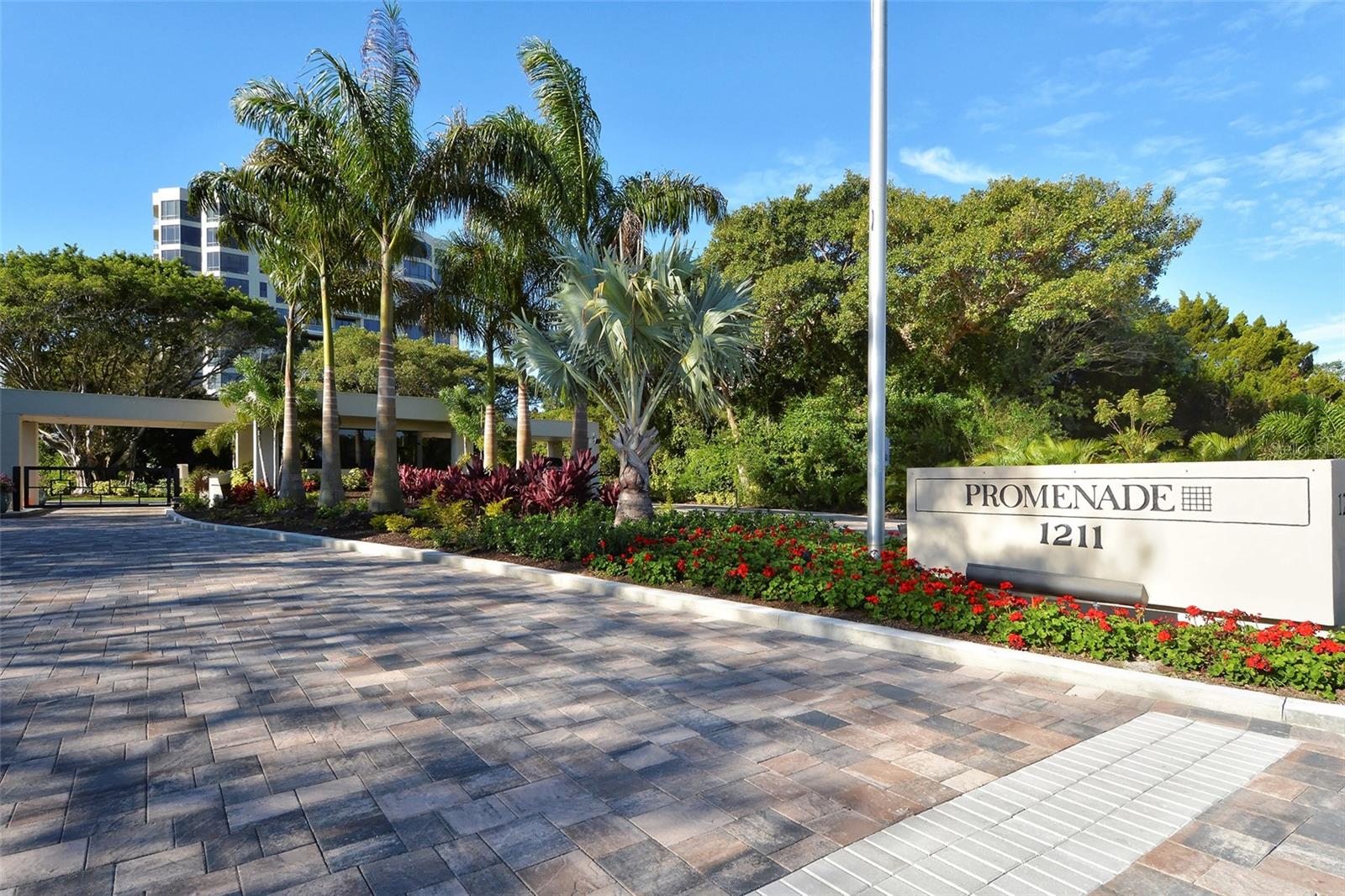 1211 Gulf Of Mexico Dr #301, Longboat Key, FL 34228