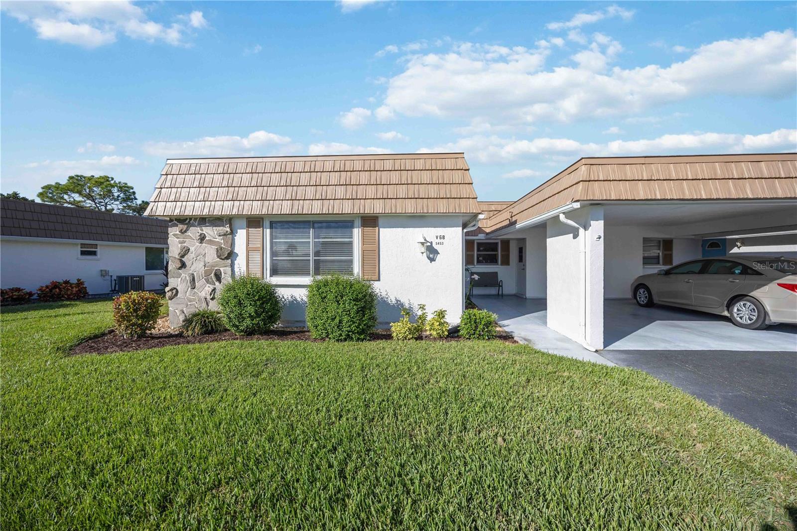 5453 Riverbluff Cir #V68, Sarasota, FL 34231