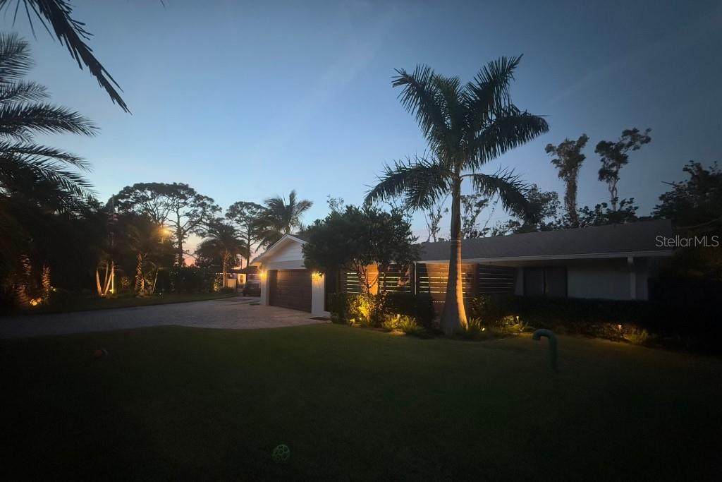 4735 Riverwood Cir, Sarasota, FL 34231