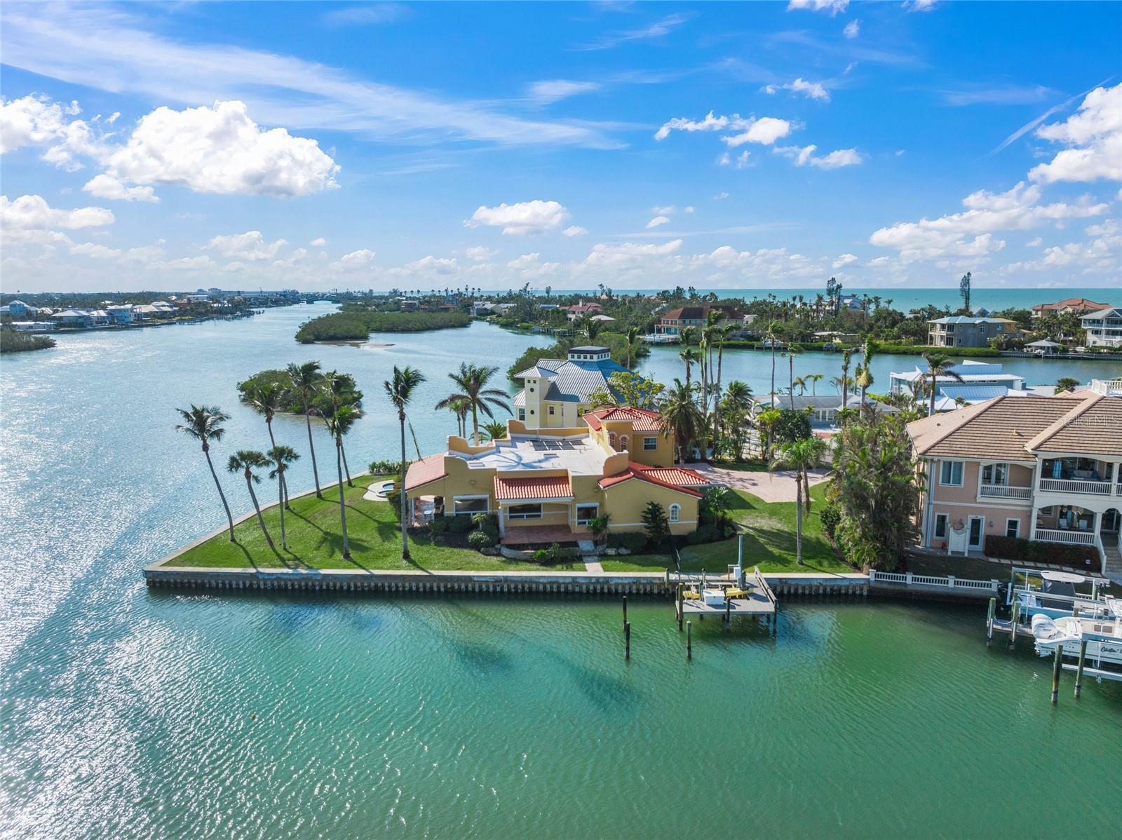 929 Casey Cove Dr, Nokomis, FL 34275