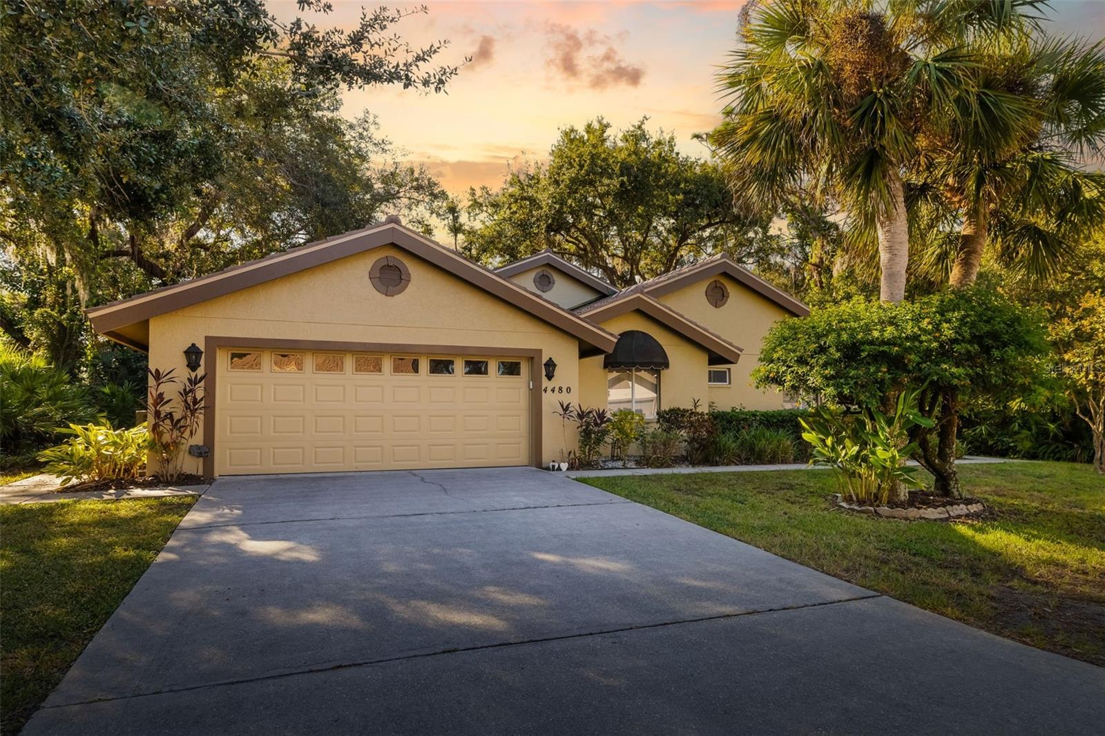 4480 S Ascot Cir, Sarasota, FL 34235