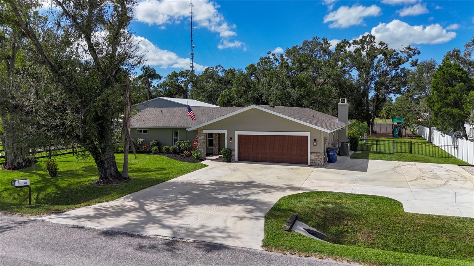 118 Tatum Rd, Sarasota, FL 34240