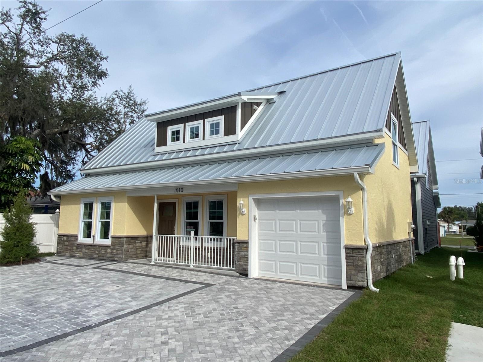 1510 Gilbert Ave, Sarasota, FL 34239