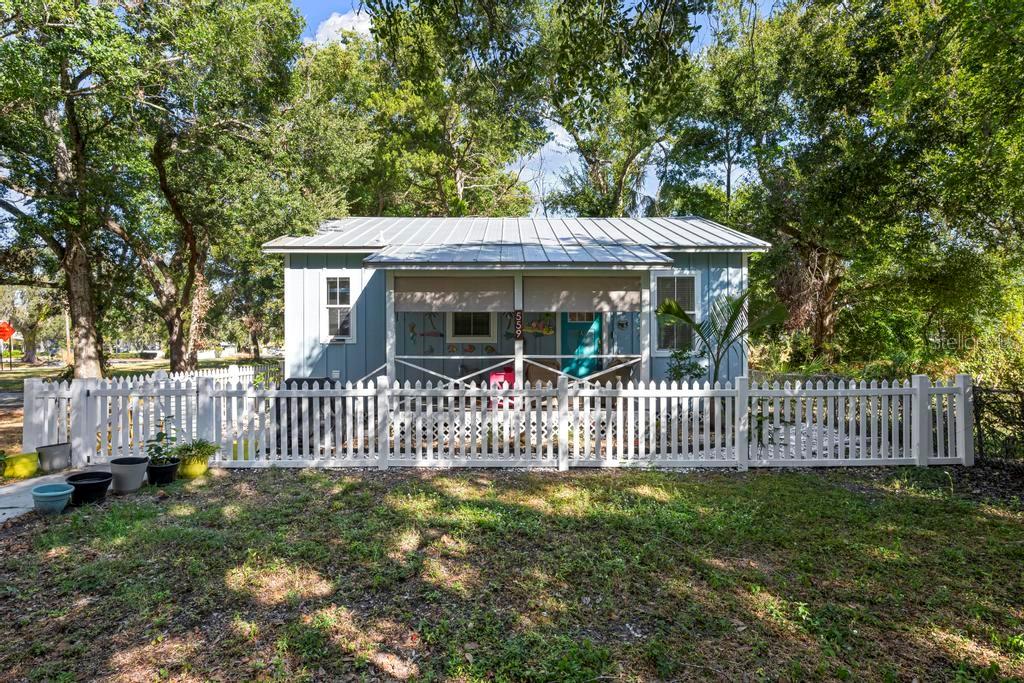 559 18th St E, Bradenton, FL 34208