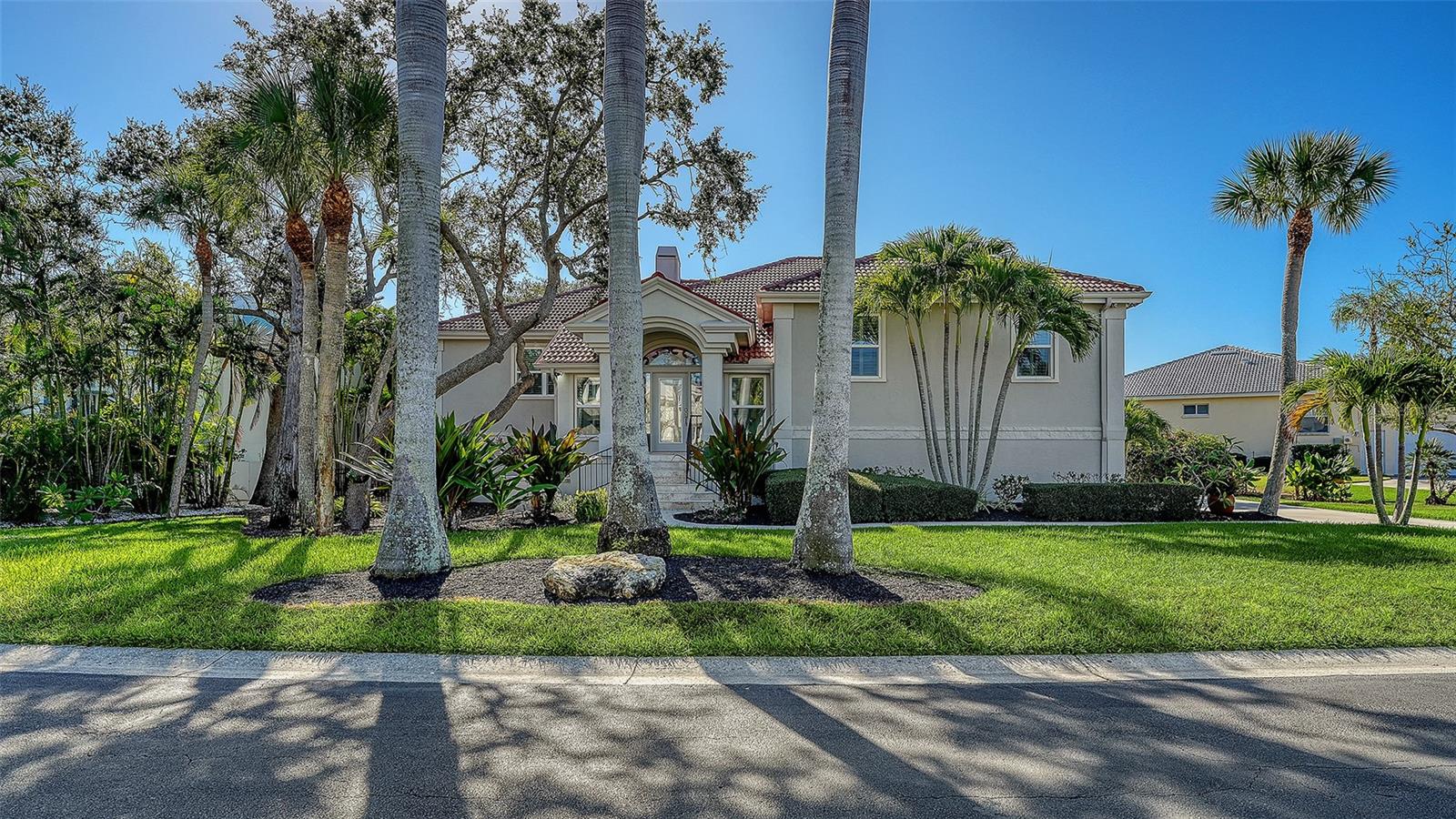 3540 Bayou Cir, Longboat Key, FL 34228
