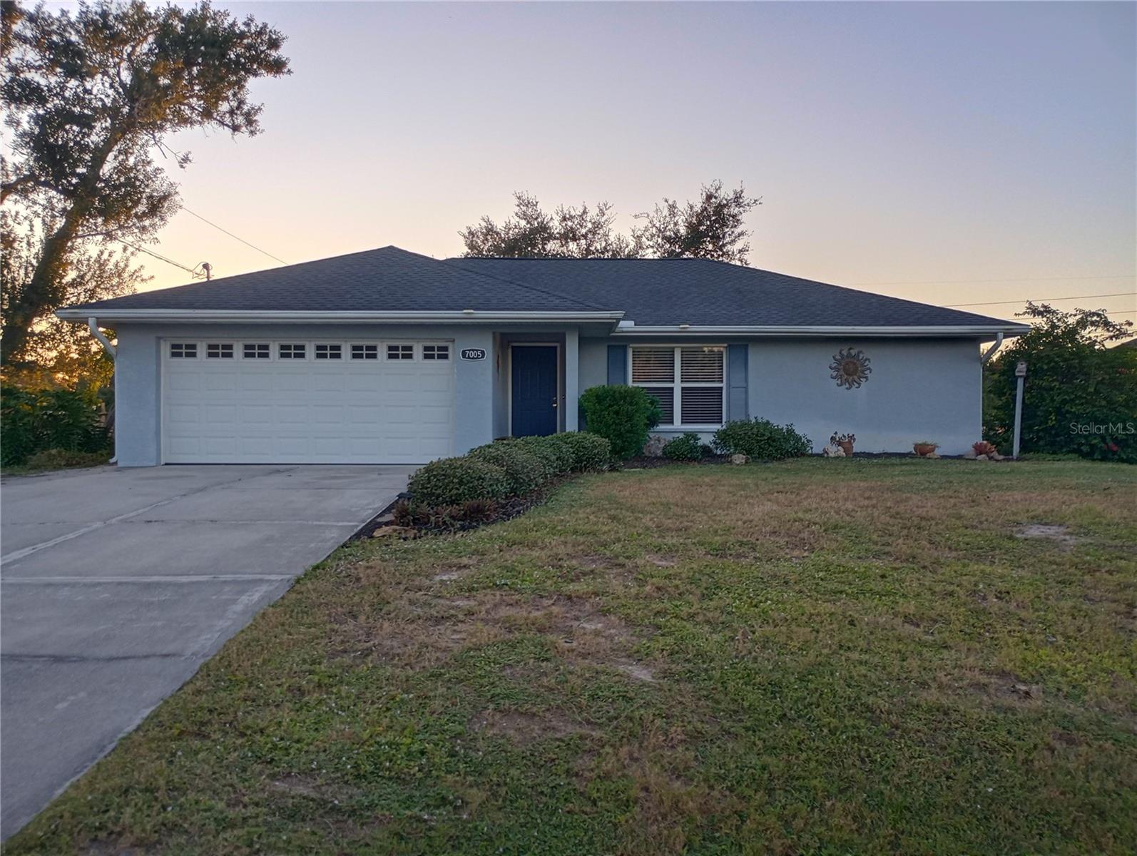 7005 Burnsville St, Englewood, FL 34224