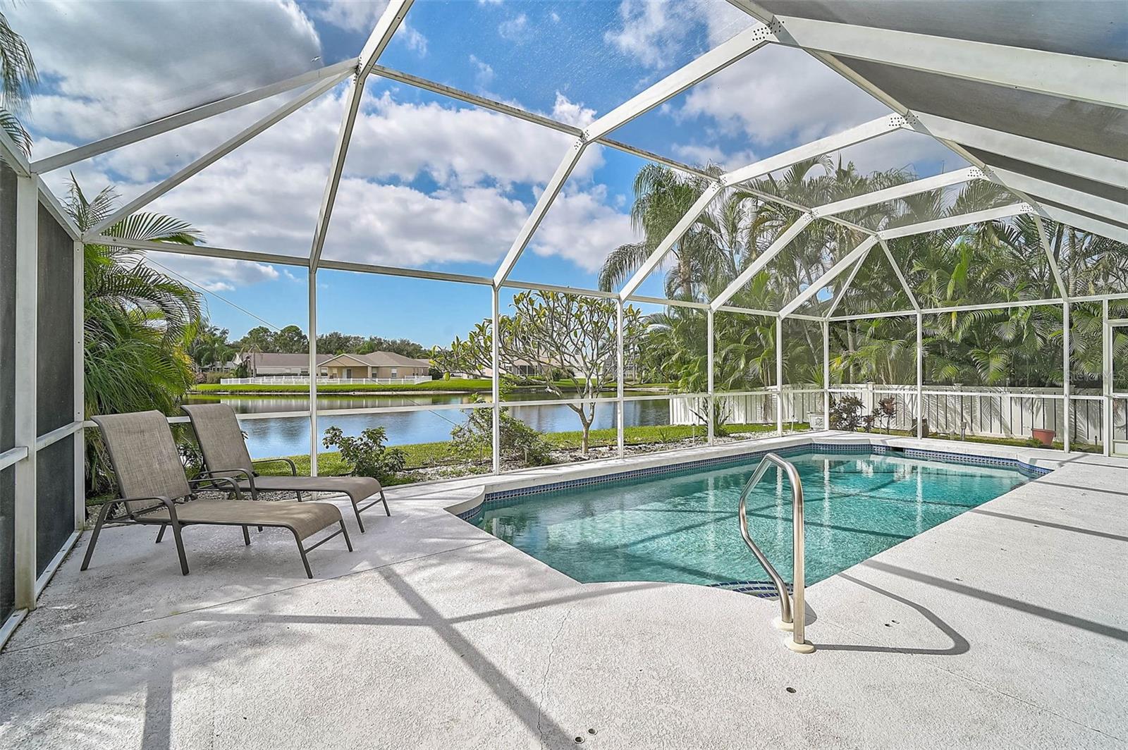 4640 Sanibel Way, Bradenton, FL 34203