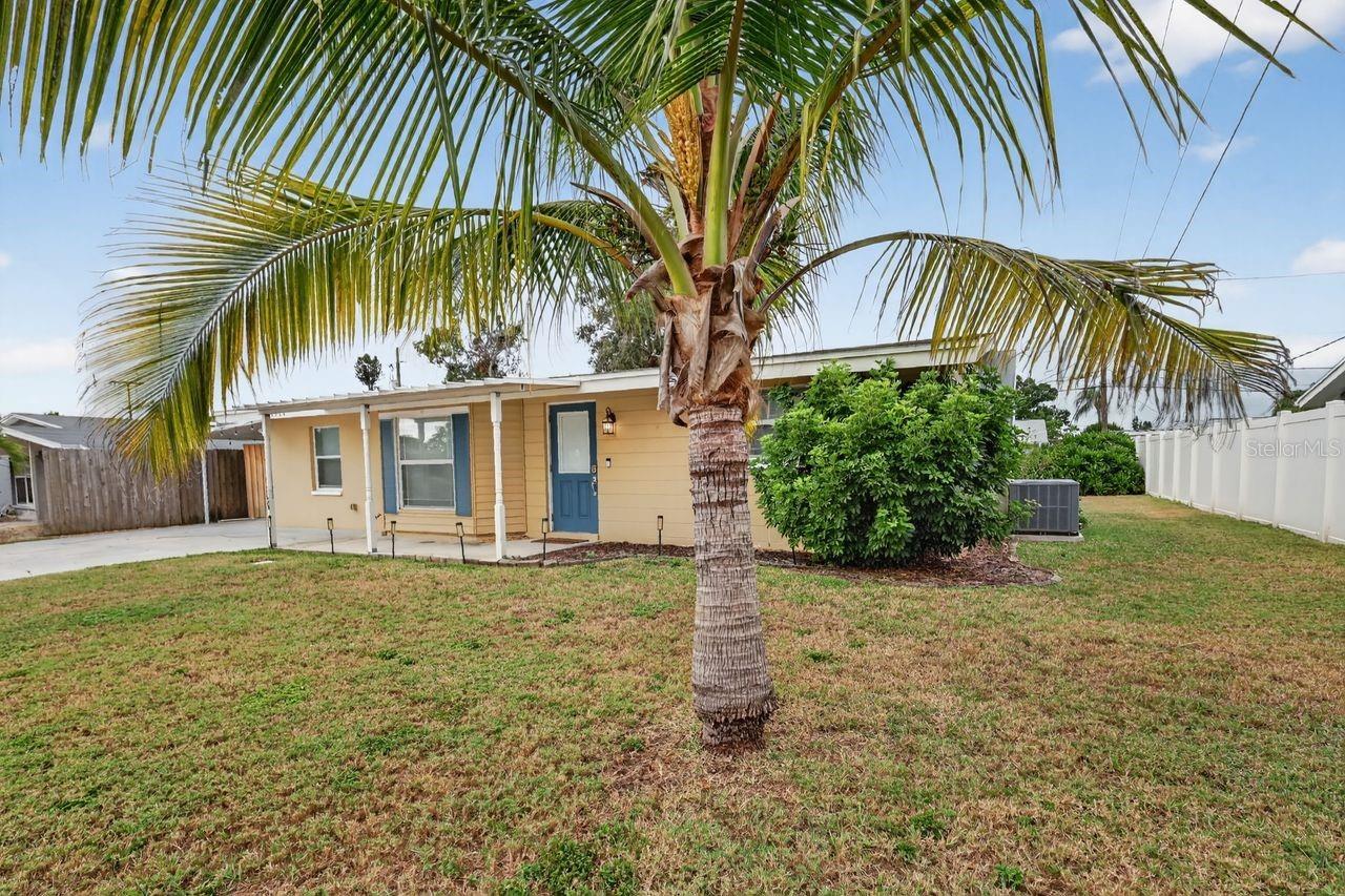 6320 Case Ave, Bradenton, FL 34207