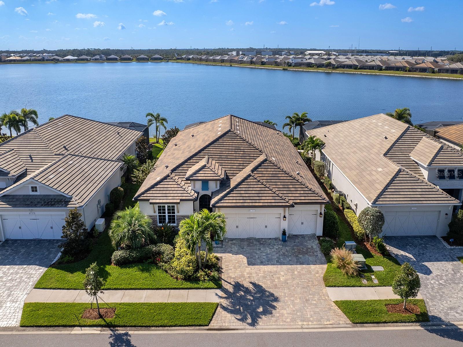 8119 Waterbend Trl, Sarasota, FL 34240