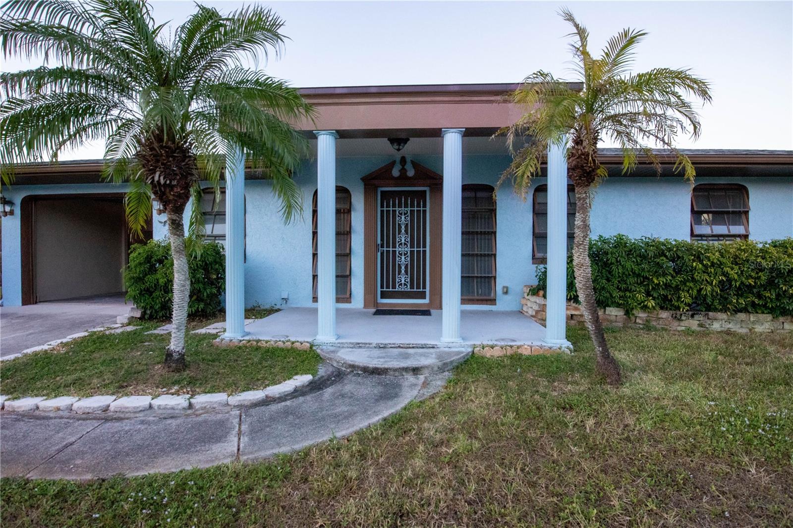 128 Bedford Dr Ne, Port Charlotte, FL 33952