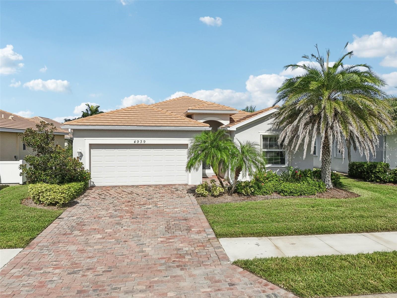 4939 Grand Cypress Blvd, North Port, FL 34287