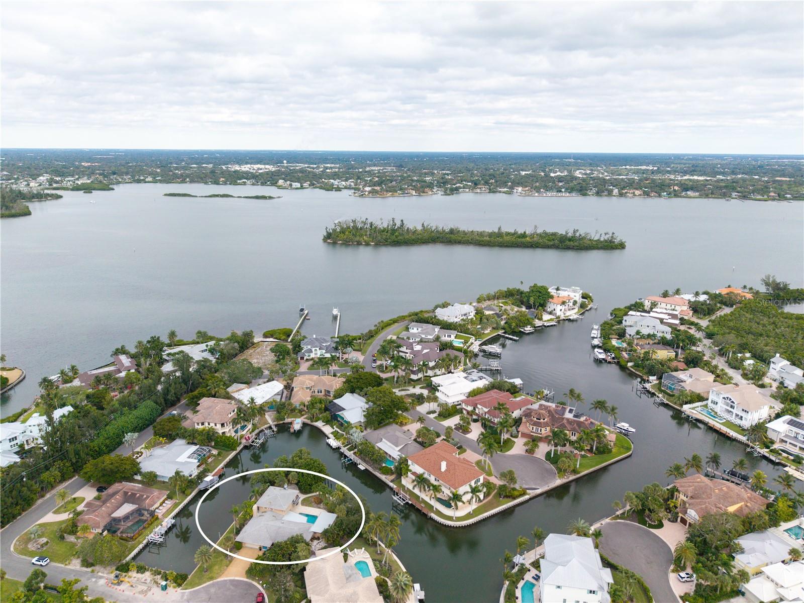 940 Siesta Key Pl, Sarasota, FL 34242