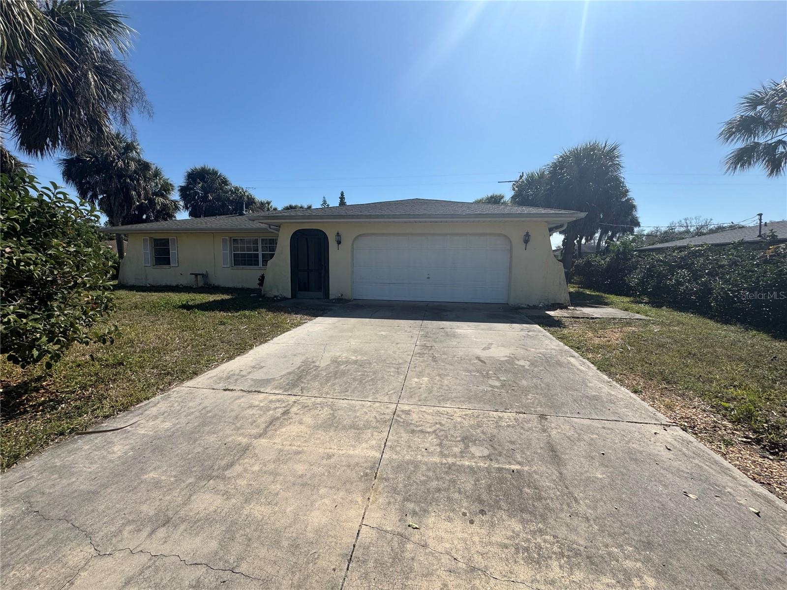 601 Dolphin Rd, Venice, FL 34293
