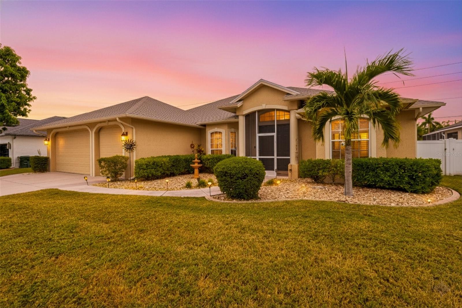 7350 Deer Crossing Ct, Sarasota, FL 34240