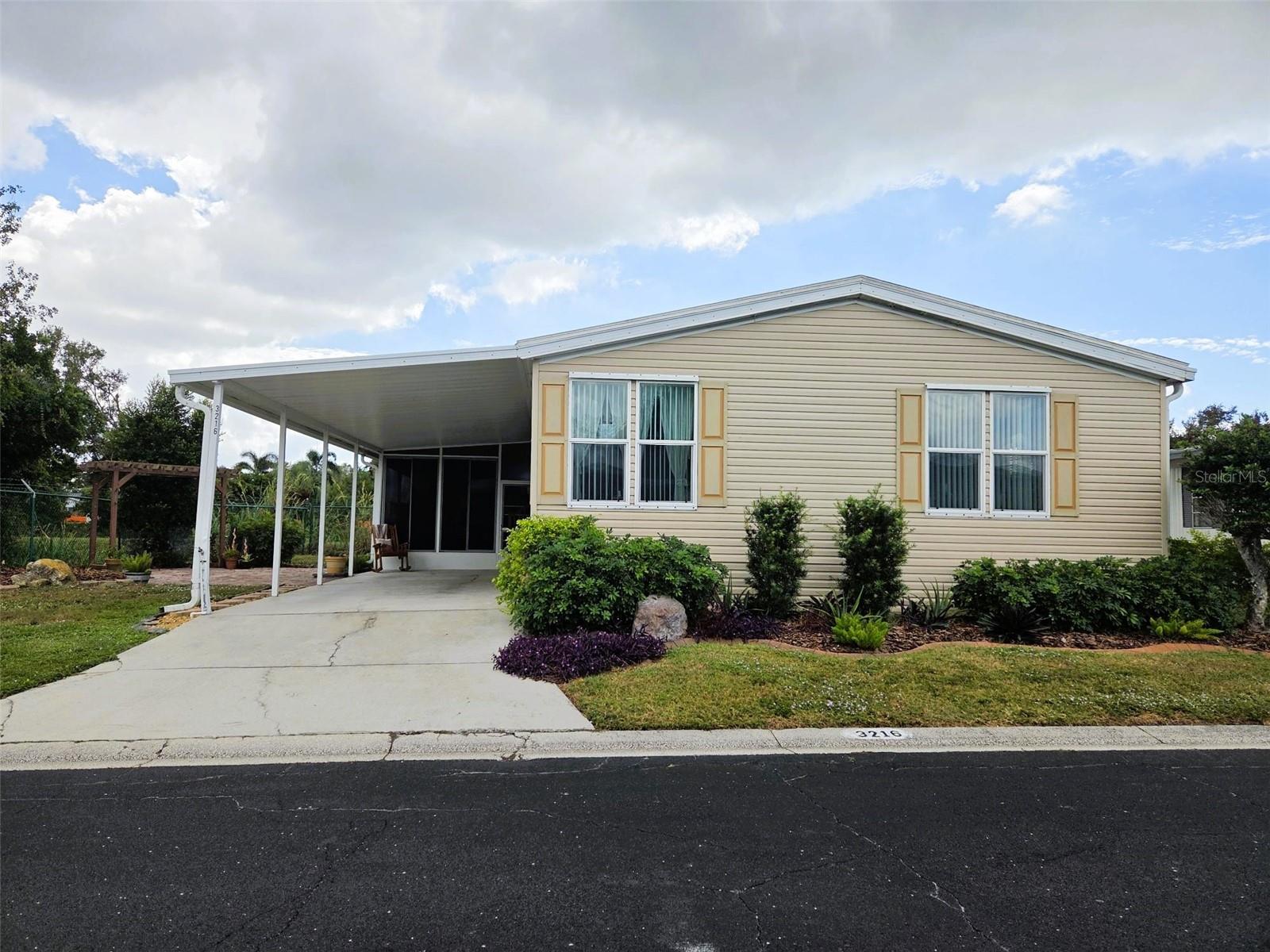 3216 Oakwood Blvd S, Sarasota, FL 34237