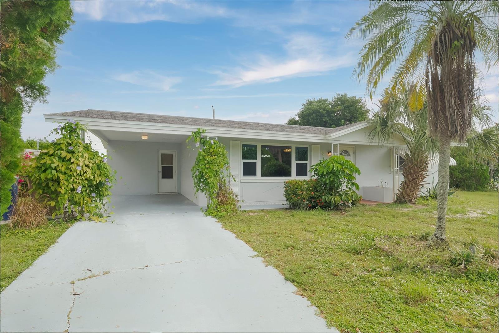 326 Canyon Dr N, Lehigh Acres, FL 33936