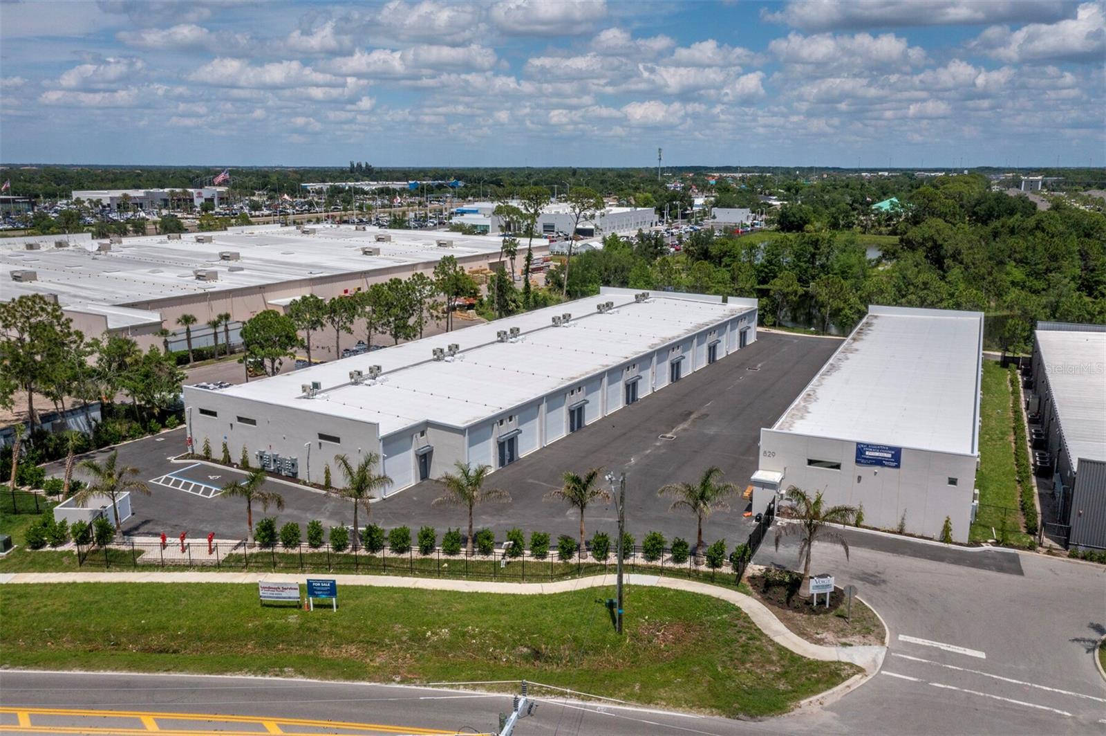 829 57th St E #B101, Bradenton, FL 34208