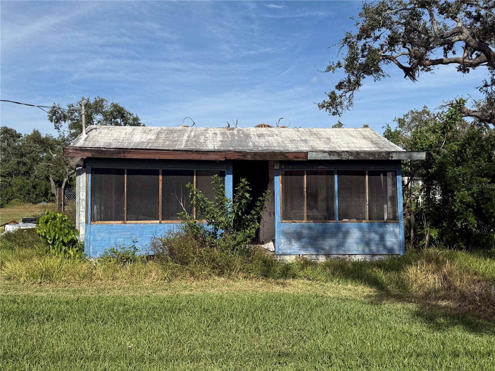 916 Piney Point Rd, Palmetto, FL 34221