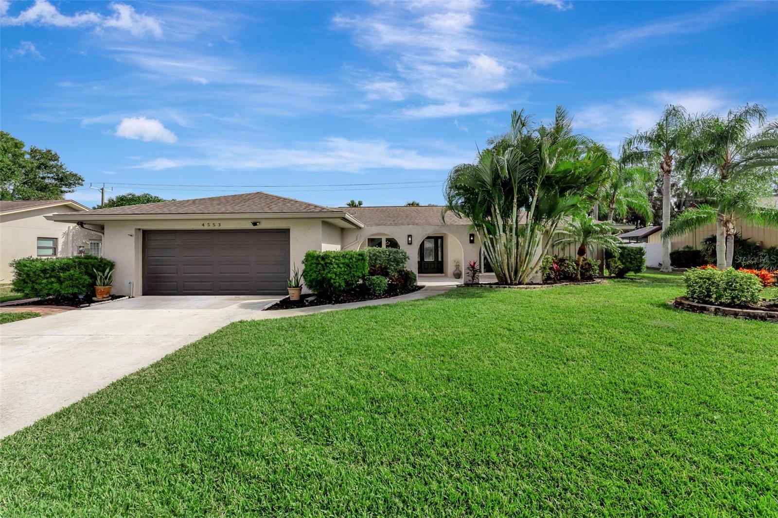 4553 Charing Cross Rd, Sarasota, FL 34241