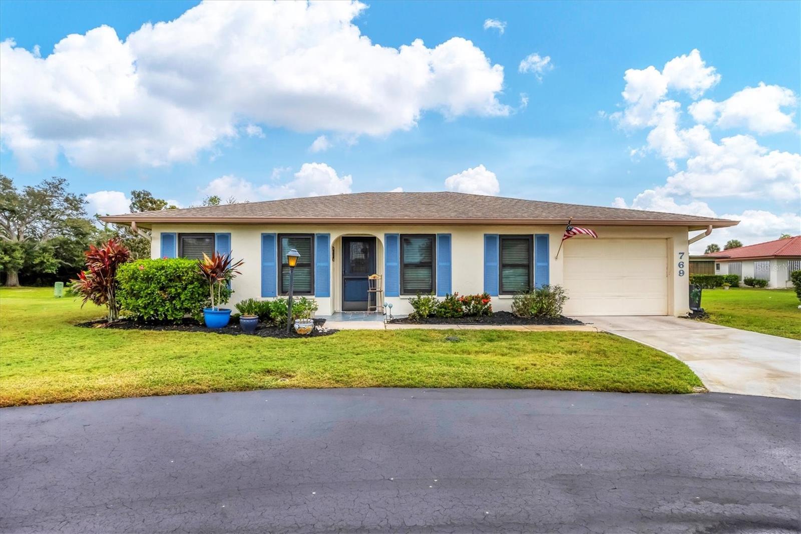 769 Vivienda South Ct #10, Venice, FL 34293