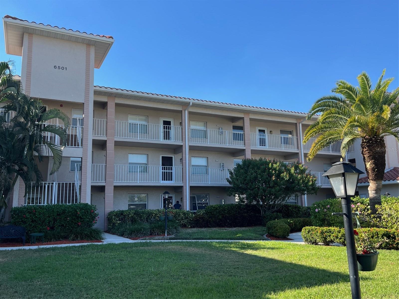6501 Stone River Rd #306, Bradenton, FL 34203