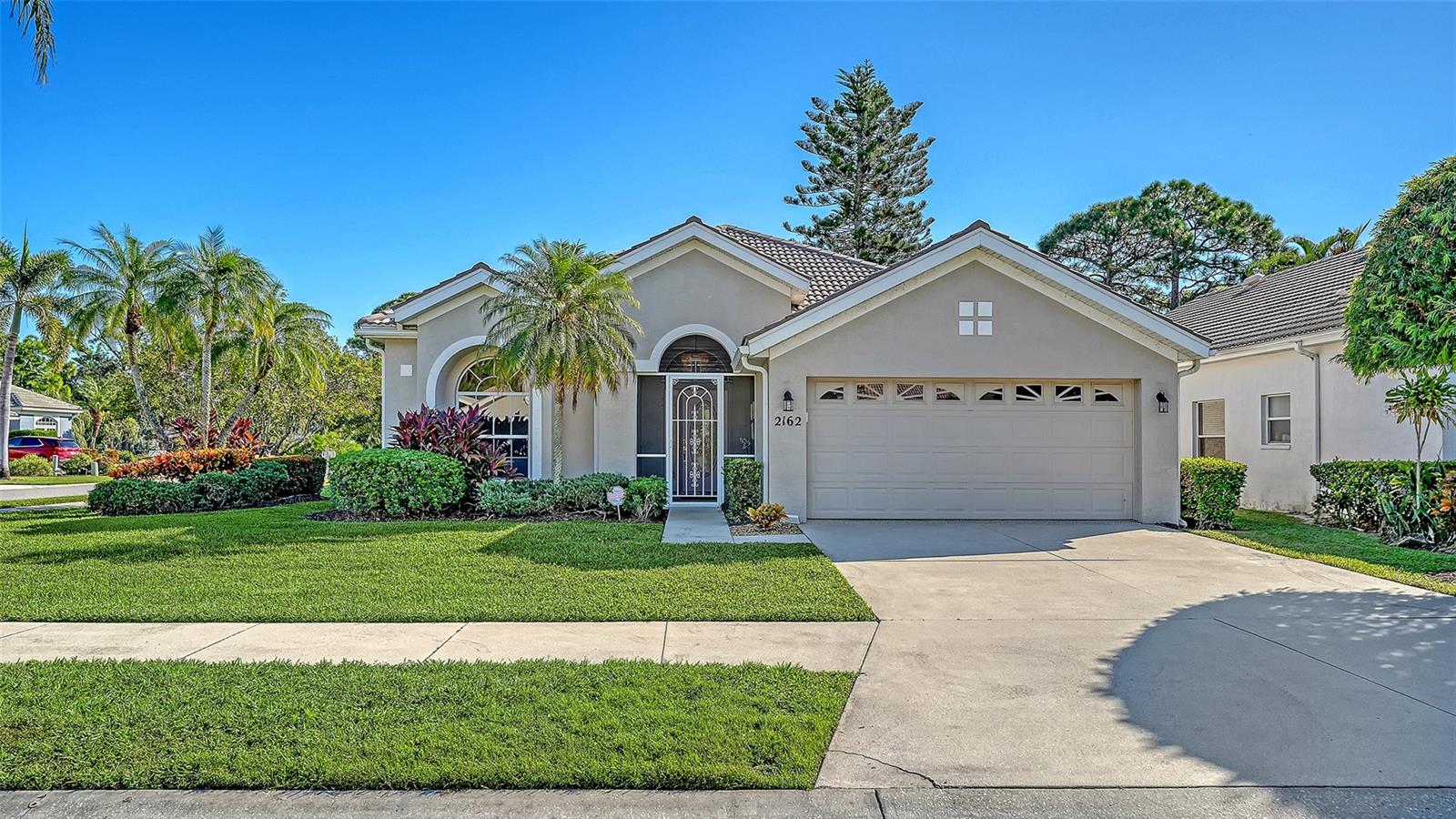 2162 Wasatch Dr, Sarasota, FL 34235