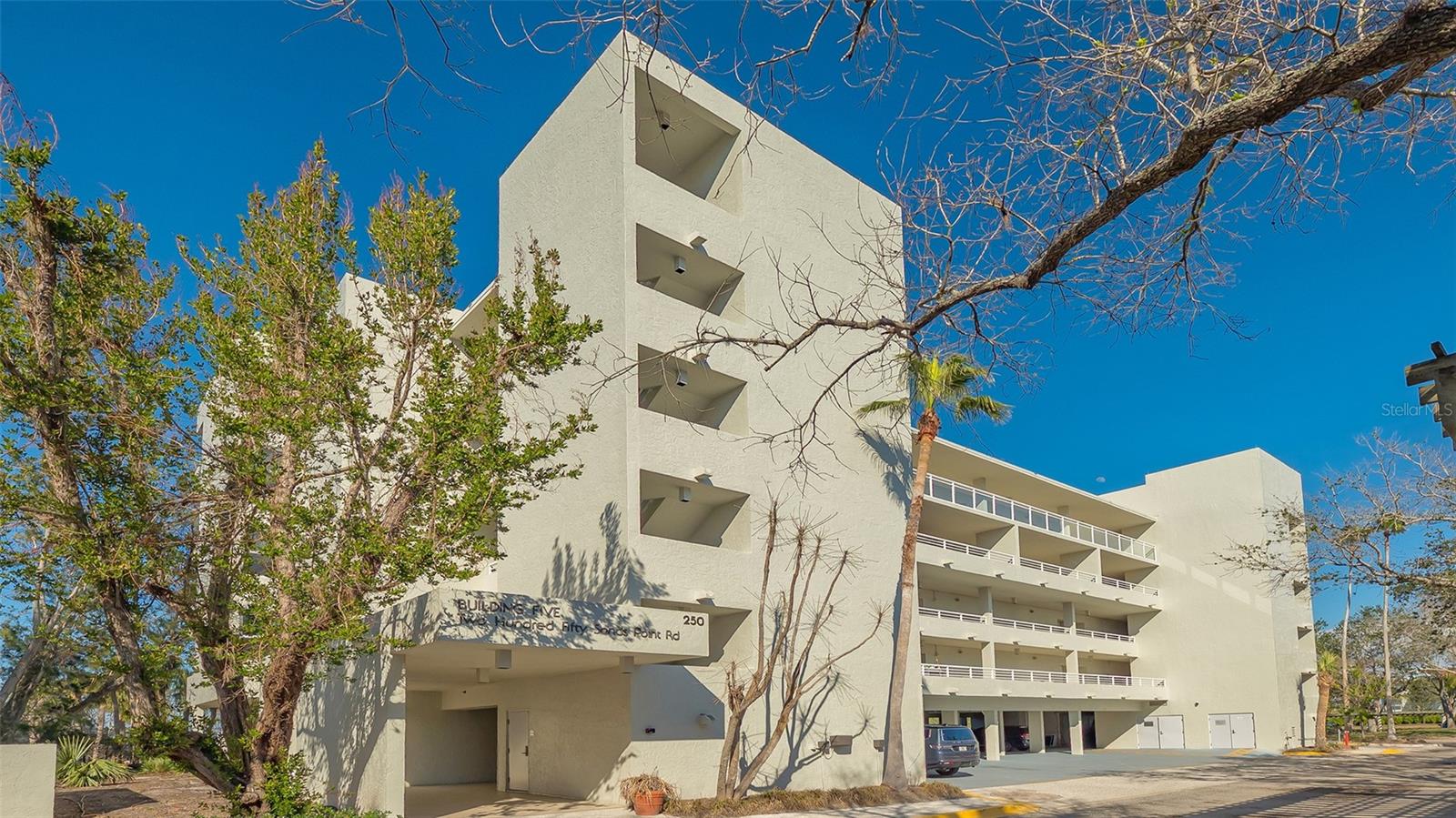 250 Sands Point Rd #5101, Longboat Key, FL 34228