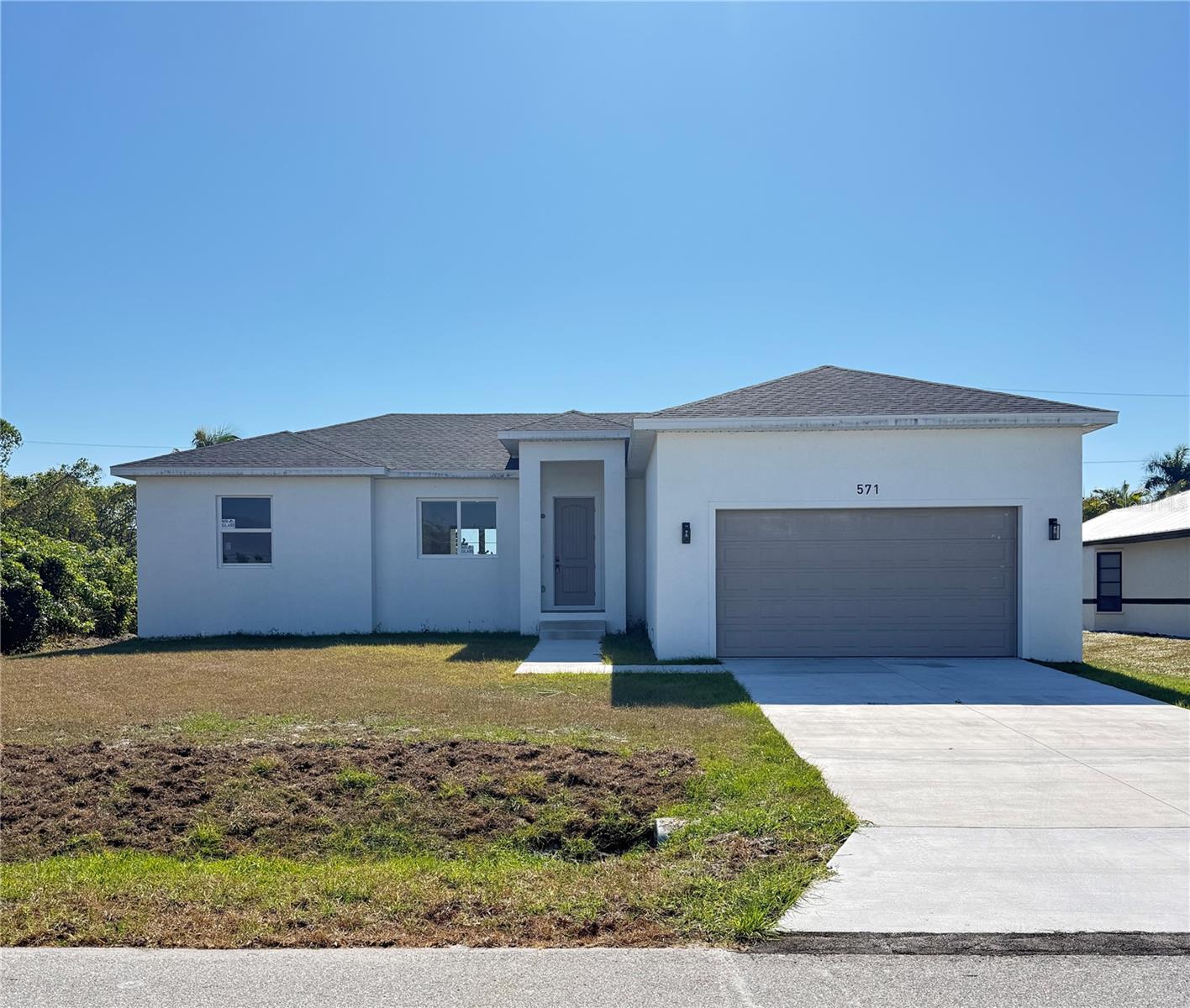 571 Mimosa Ave Nw, Port Charlotte, FL 33952