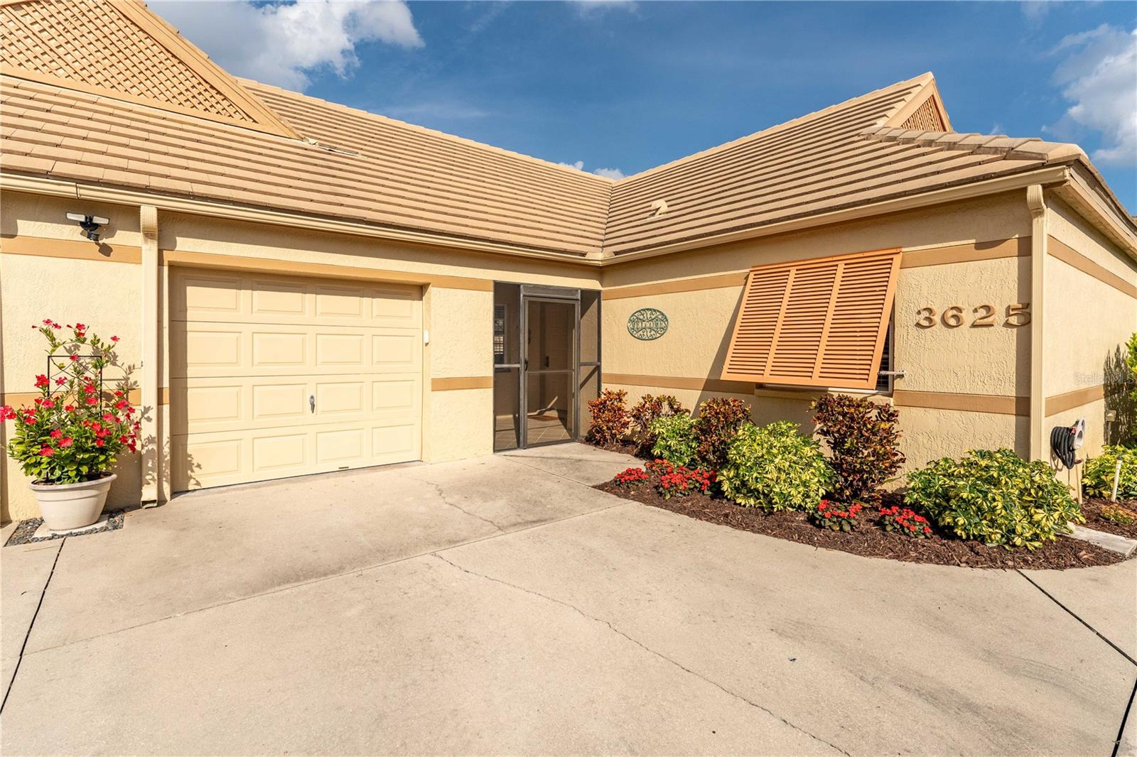 3625 57th Avenue Dr W #43, Bradenton, FL 34210