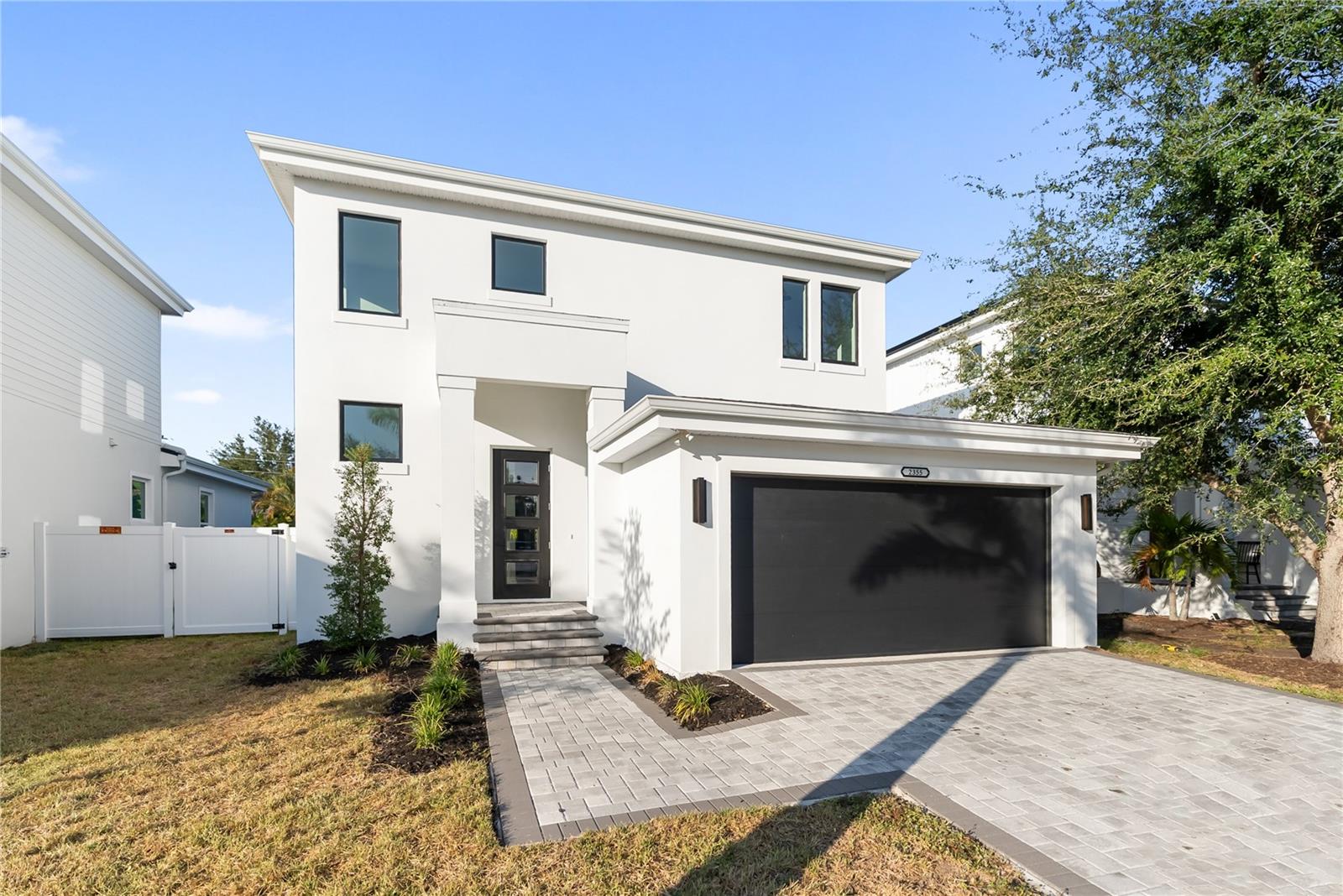 2355 Bahia Vista St, Sarasota, FL 34239