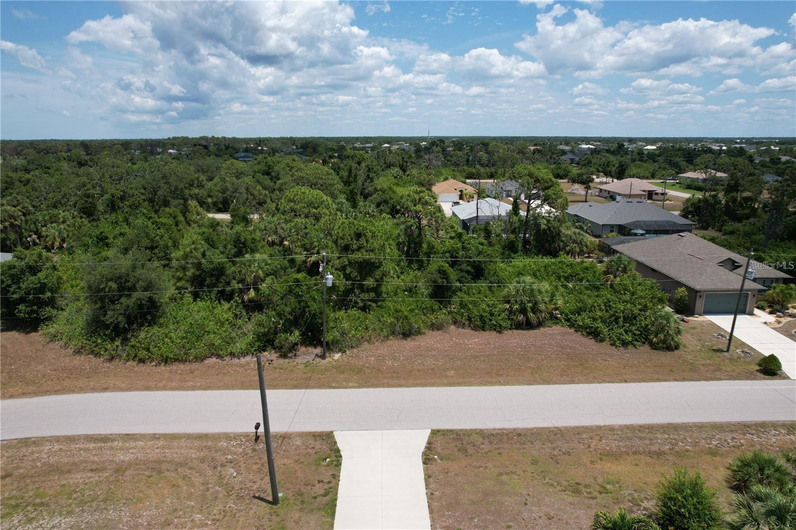 134 Yellow Pine Dr, Rotonda West, FL 33947
