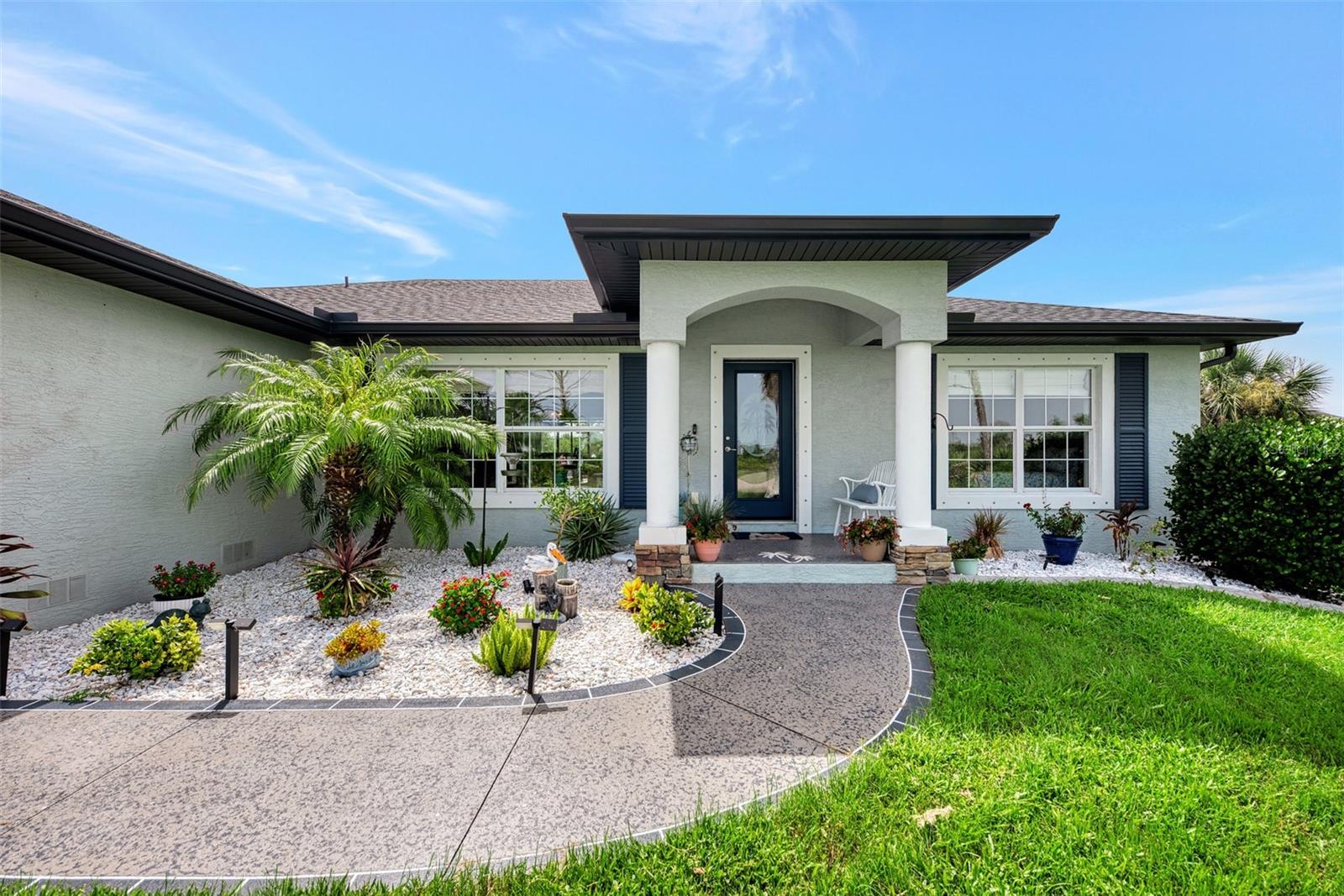 8 Amidship Rd, Placida, FL 33946