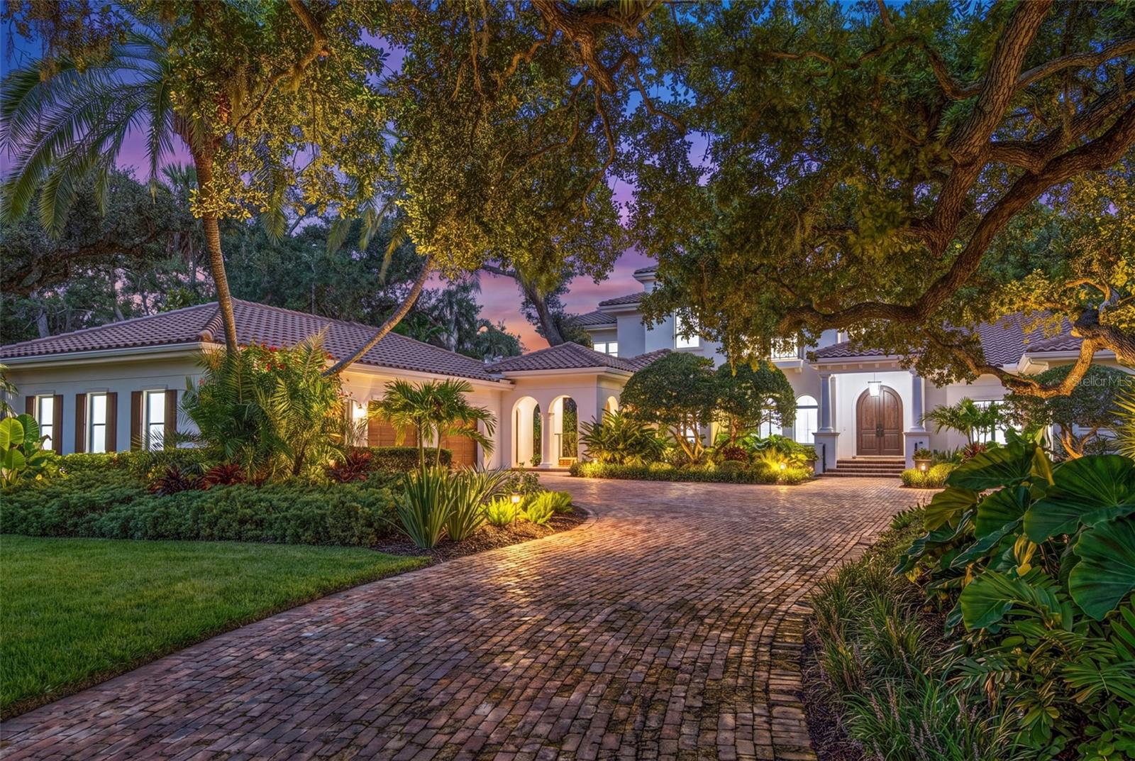 3000 Southwest Dr, Sarasota, FL 34239