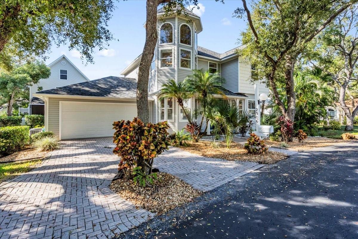 2306 64th St W, Bradenton, FL 34209