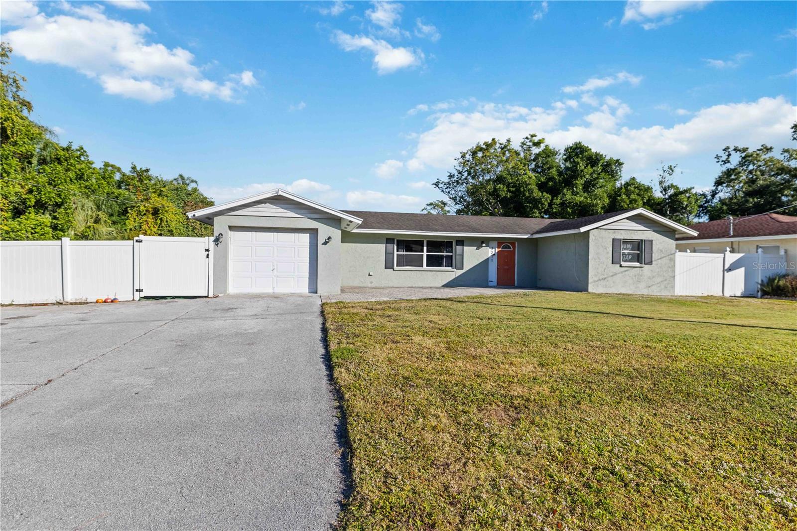 3211 Wilkinson Rd, Sarasota, FL 34231