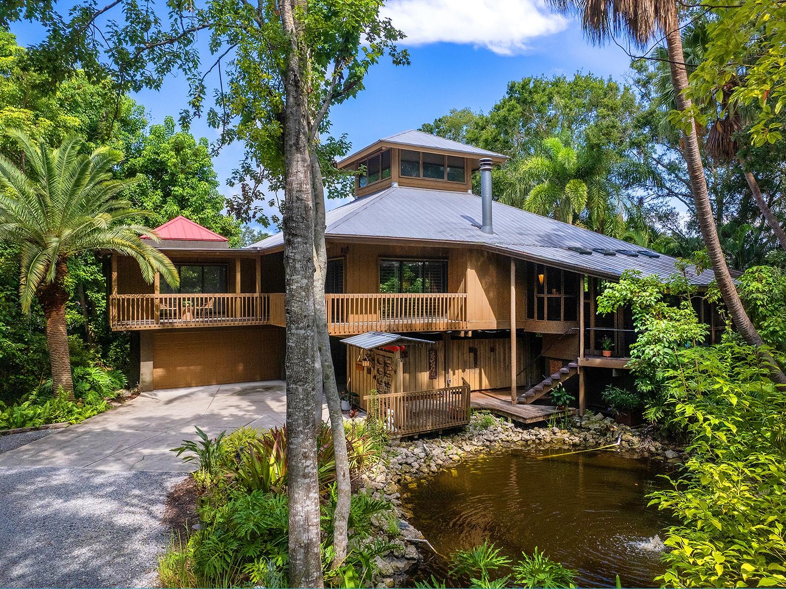 2613 Temple St, Sarasota, FL 34239
