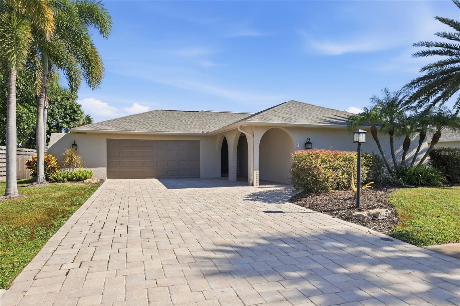 3660 Kingston Blvd, Sarasota, FL 34238