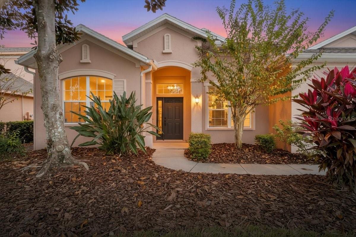 312 Londonderry Dr, Sarasota, FL 34240