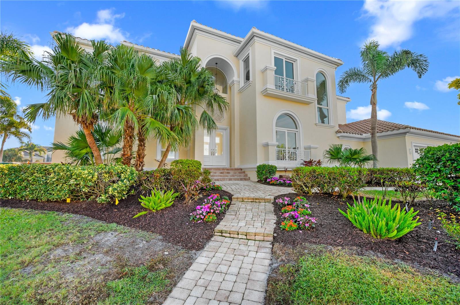 610 Yardarm Ln, Longboat Key, FL 34228