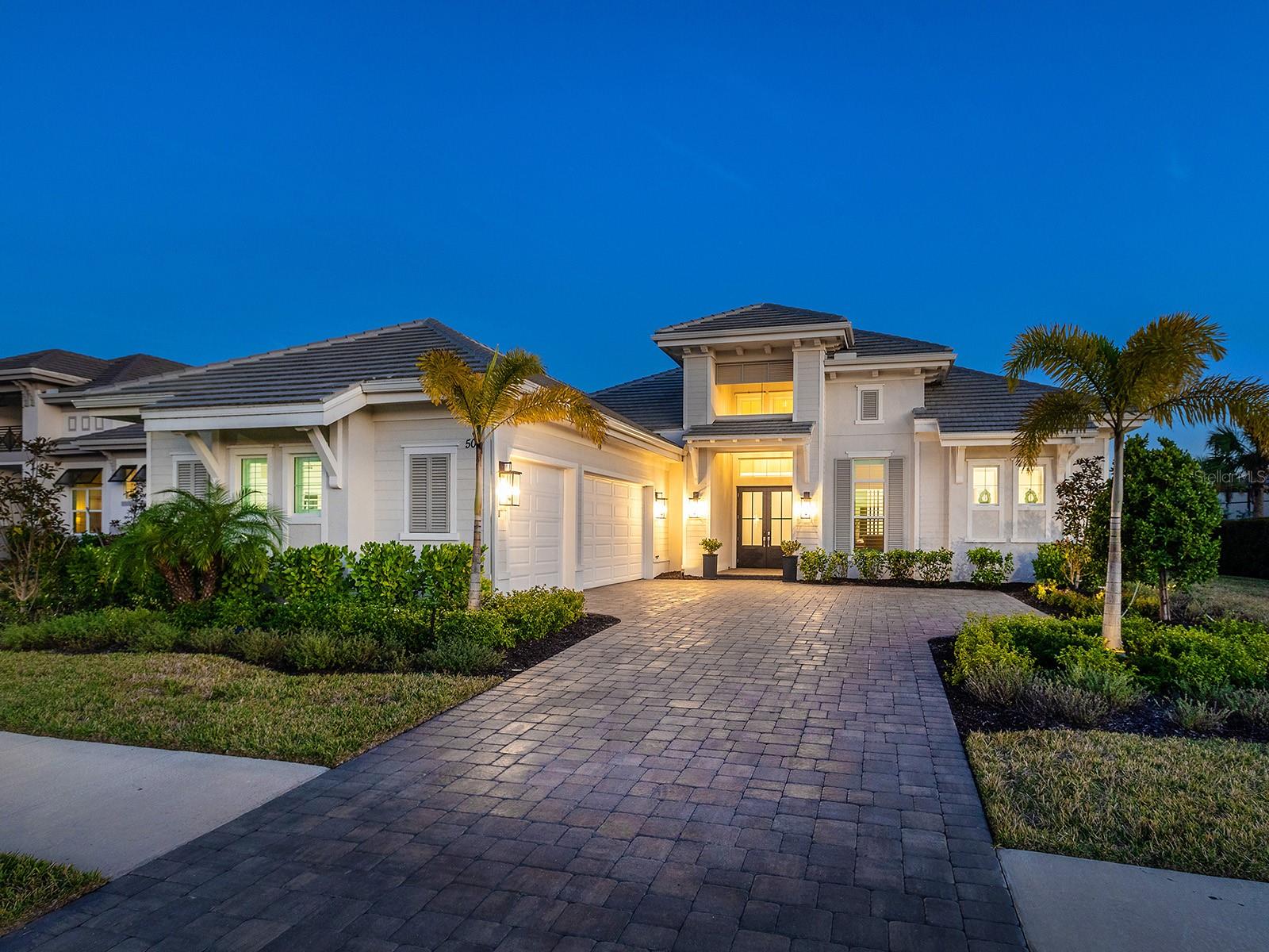 508 Blue Shell Loop, Sarasota, FL 34240