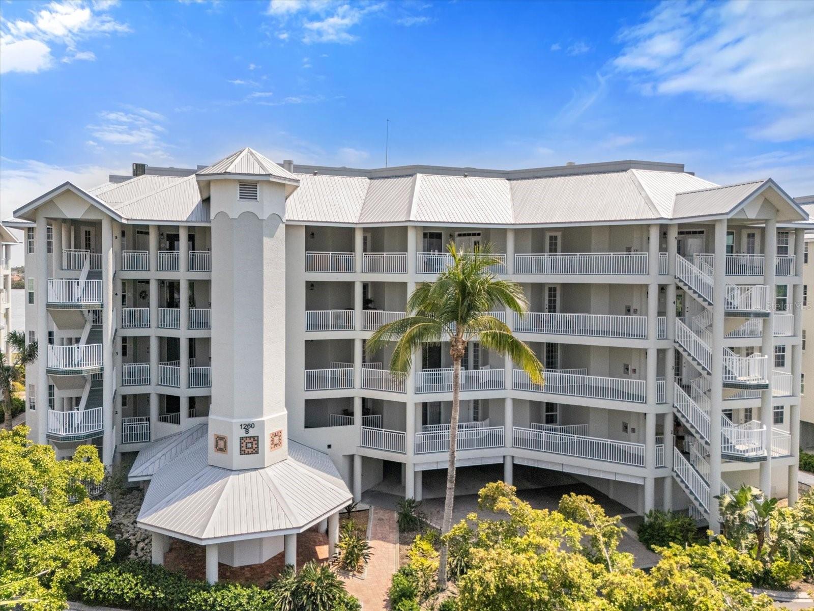 1260 Dolphin Bay Way #404, Sarasota, FL 34242