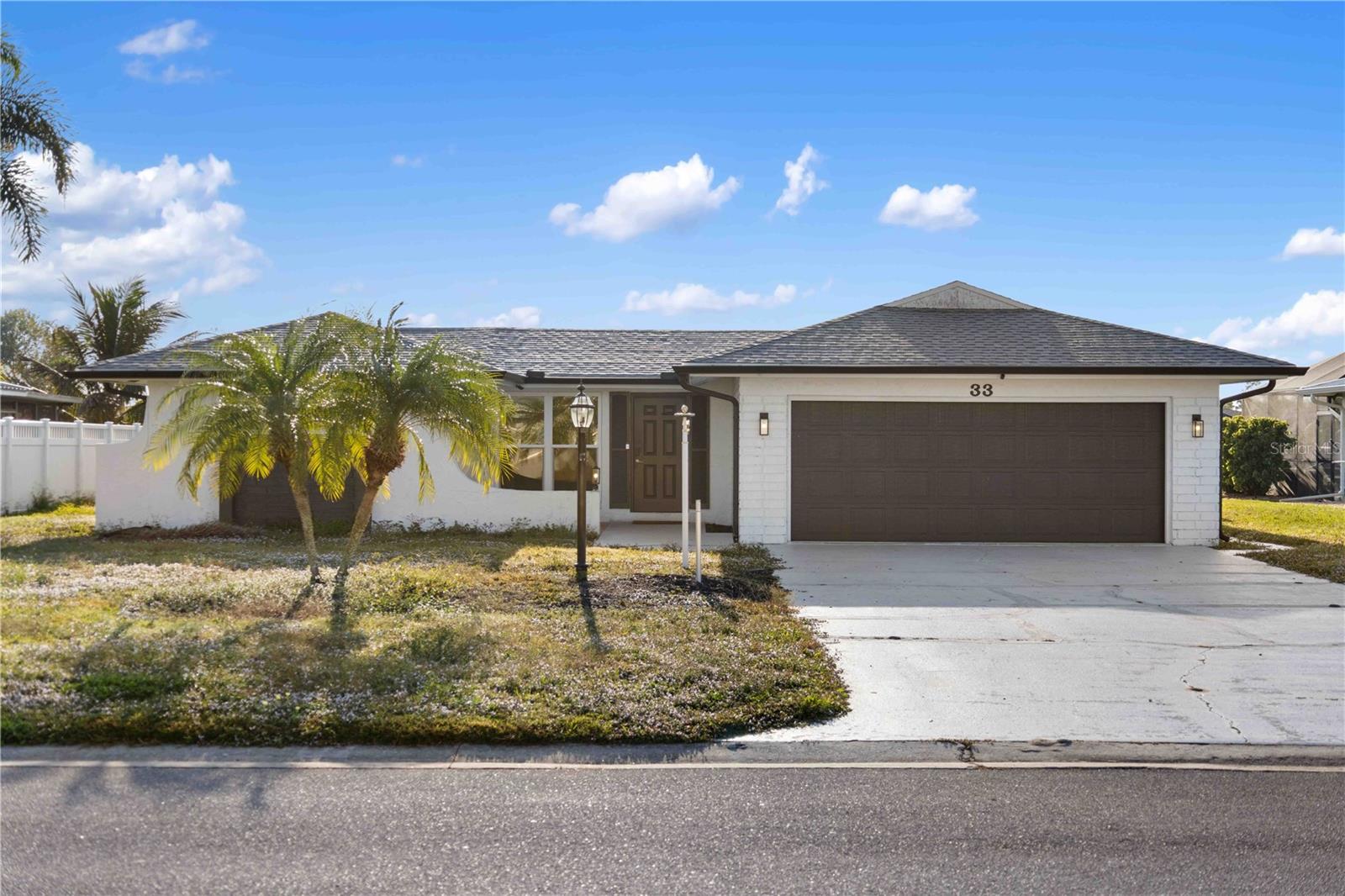 33 Caddy Rd, Rotonda West, FL 33947