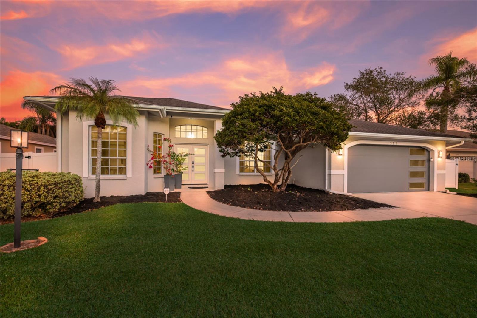 597 Oak River Ct, Osprey, FL 34229