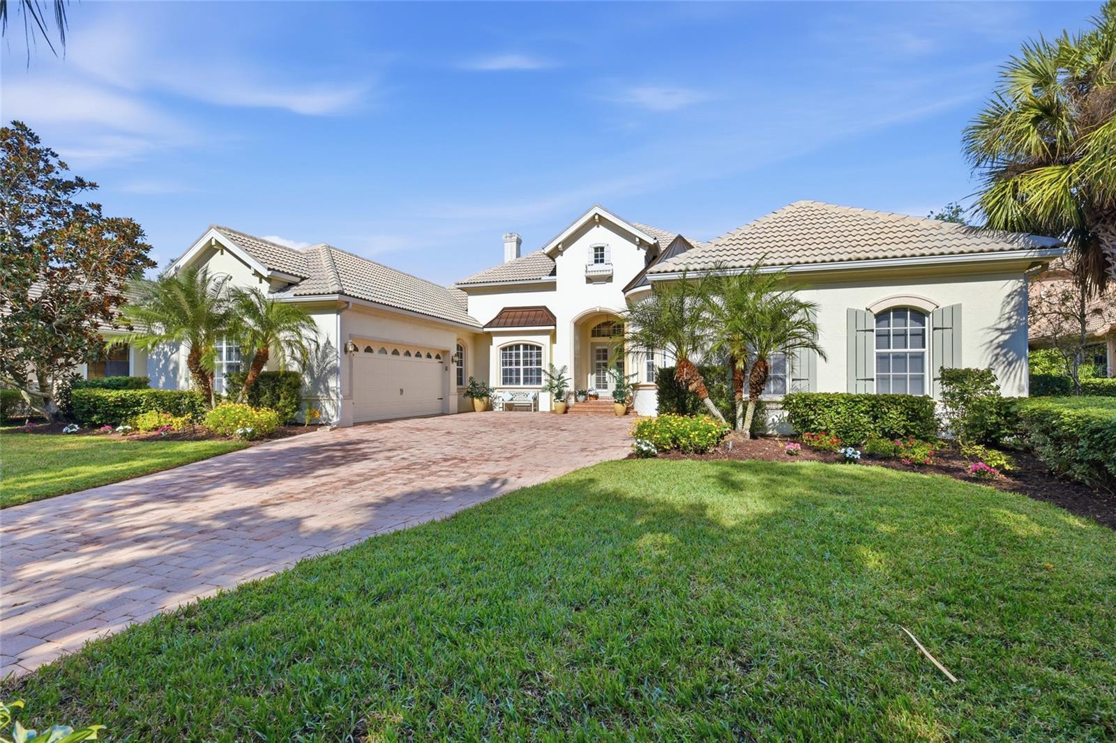 3597 Founders Club Dr, Sarasota, FL 34240