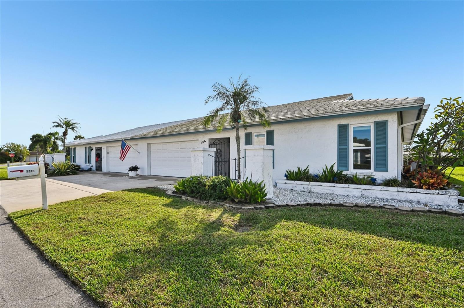 7315 8th Ave W, Bradenton, FL 34209
