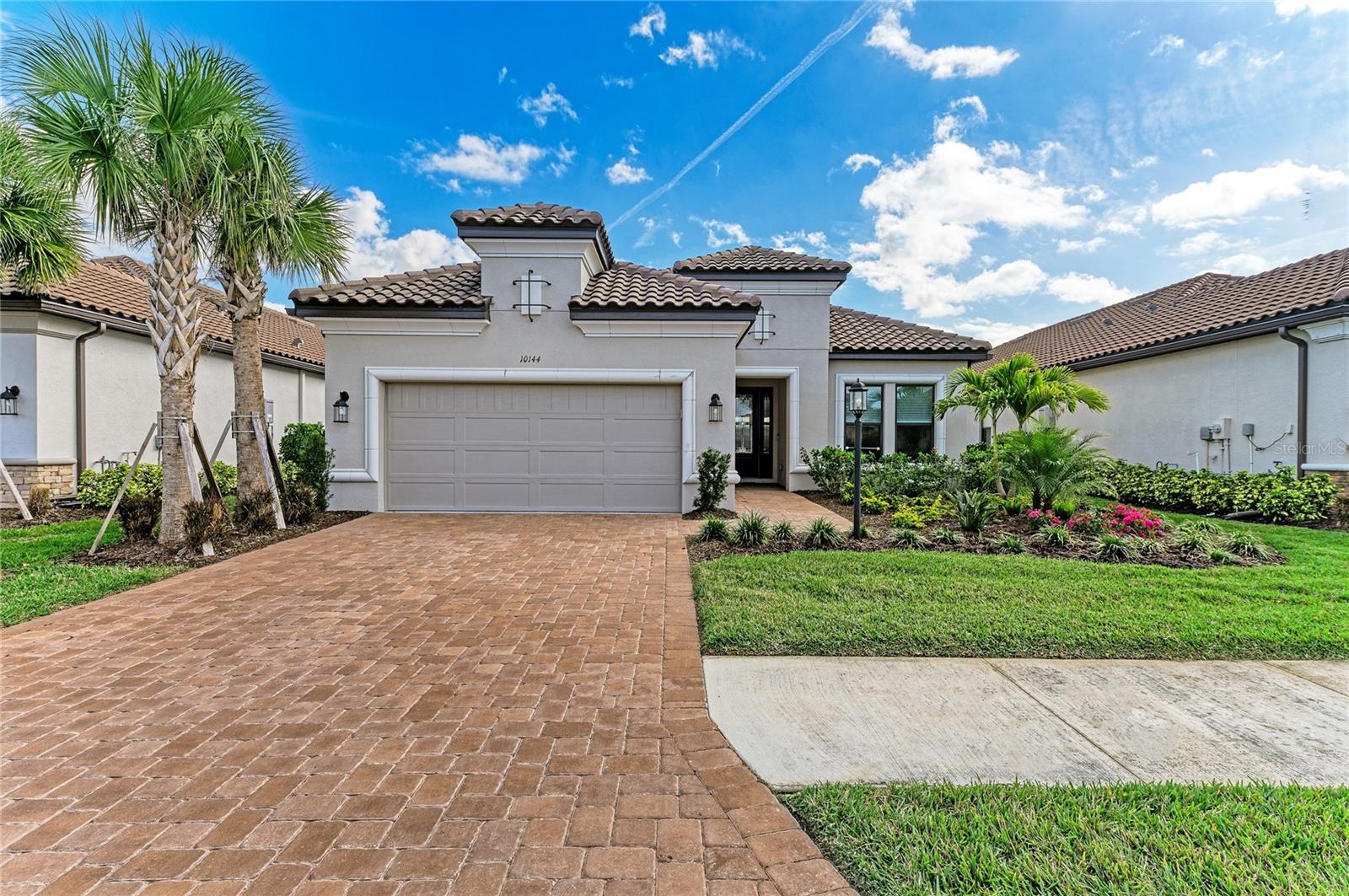 10144 Morning Mist Ln, Sarasota, FL 34241