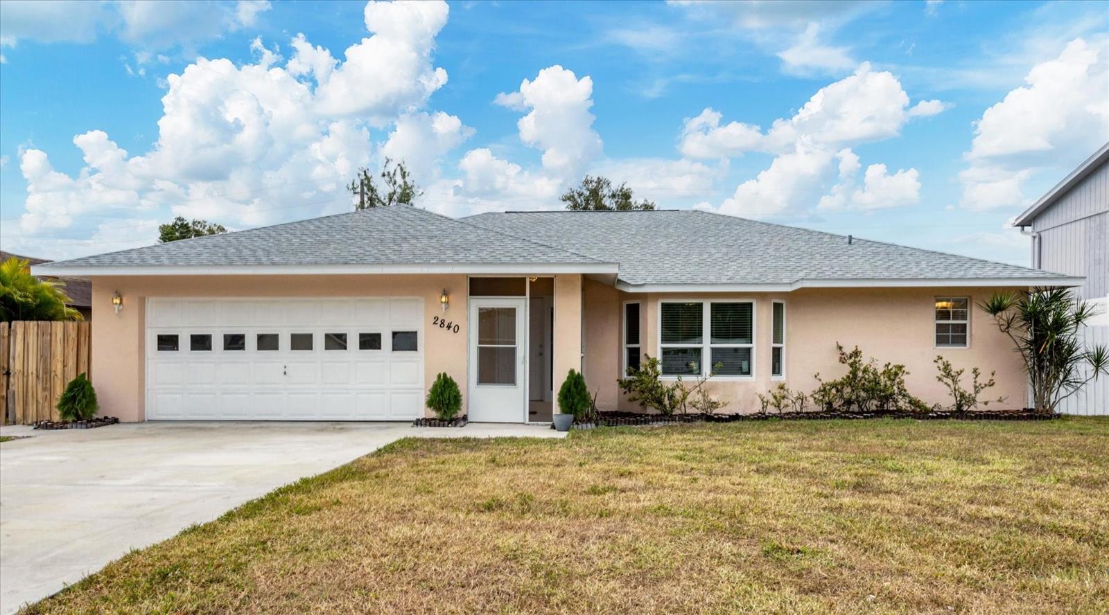 2840 River Pines Way, Sarasota, FL 34231