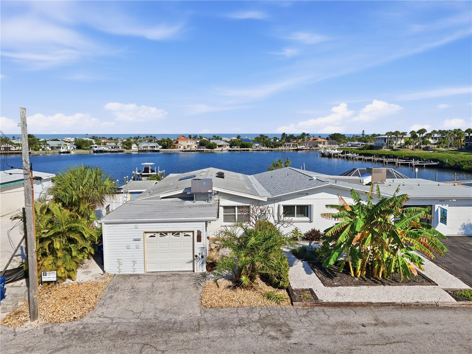 462 63rd St, Holmes Beach, FL 34217